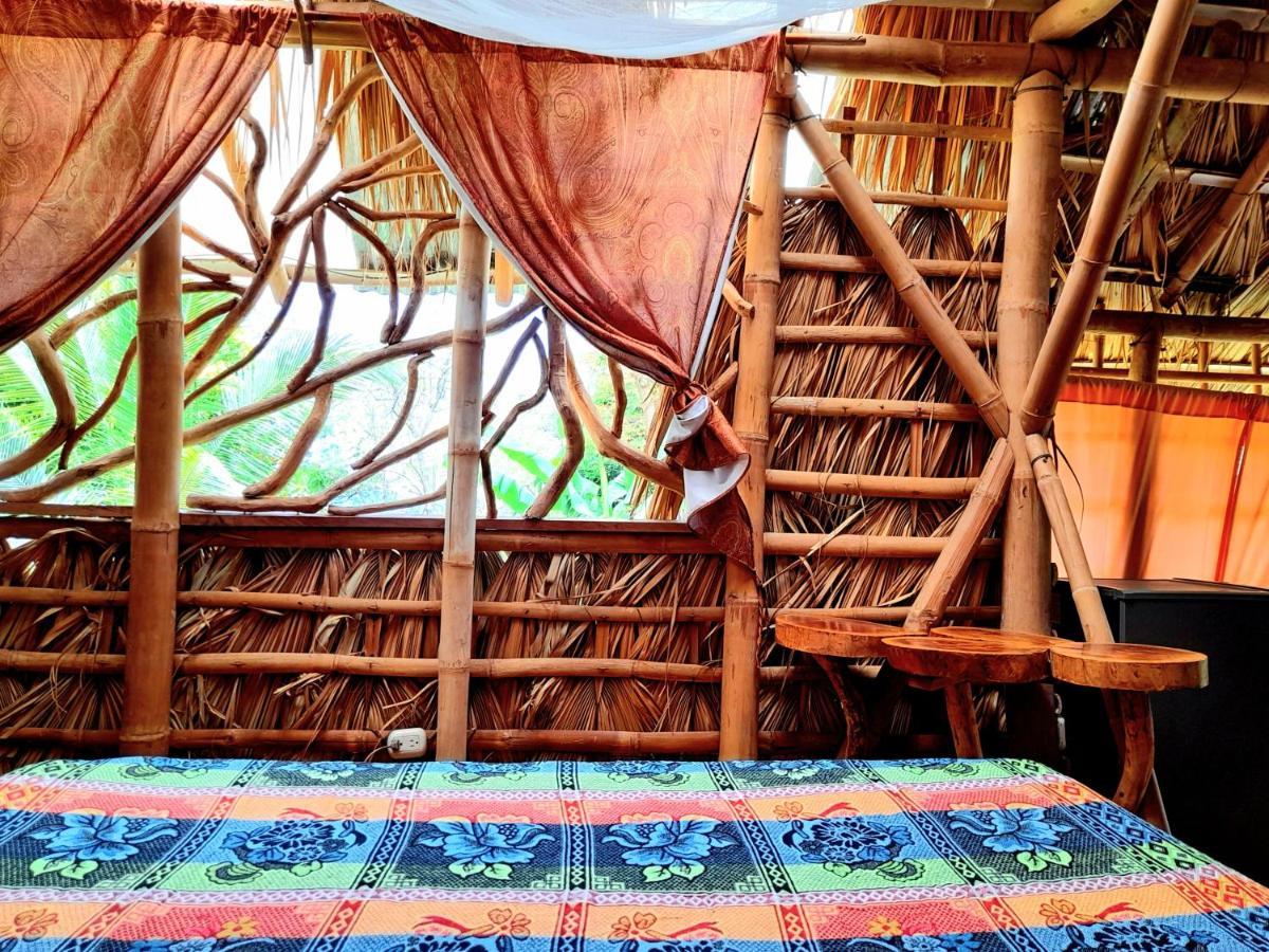 El Bamboo Cabins Balgue Εξωτερικό φωτογραφία