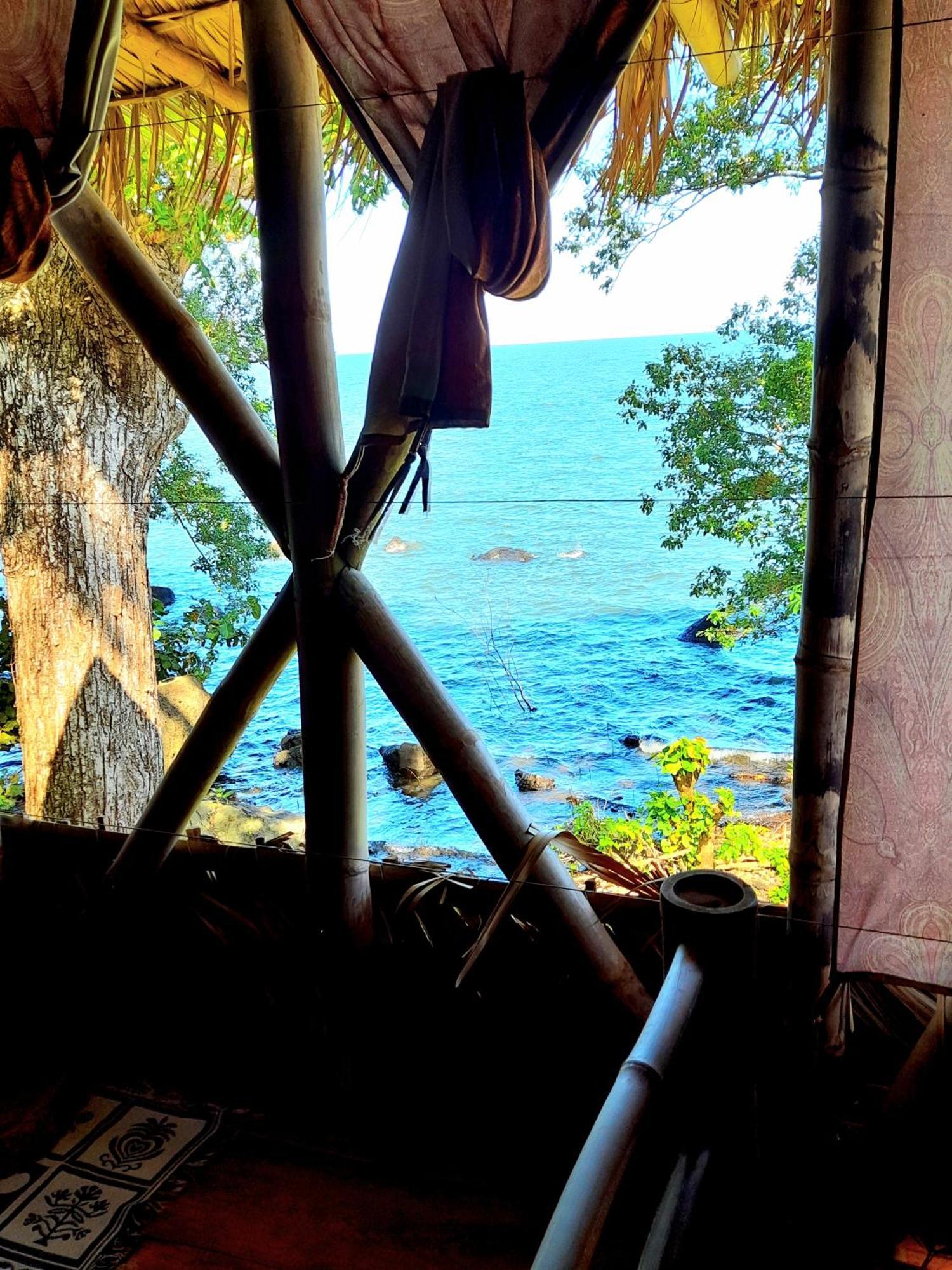 El Bamboo Cabins Balgue Εξωτερικό φωτογραφία