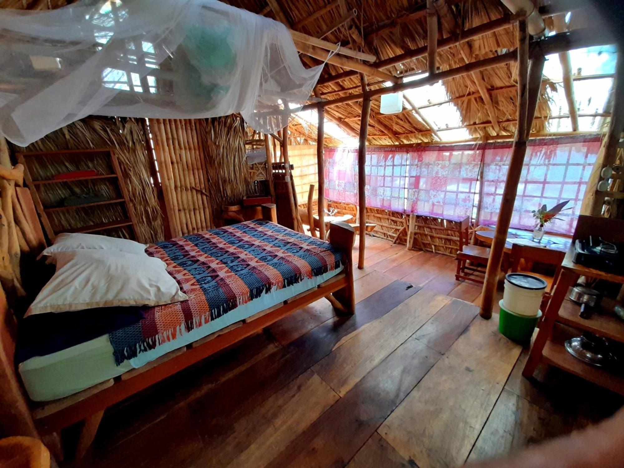 El Bamboo Cabins Balgue Εξωτερικό φωτογραφία